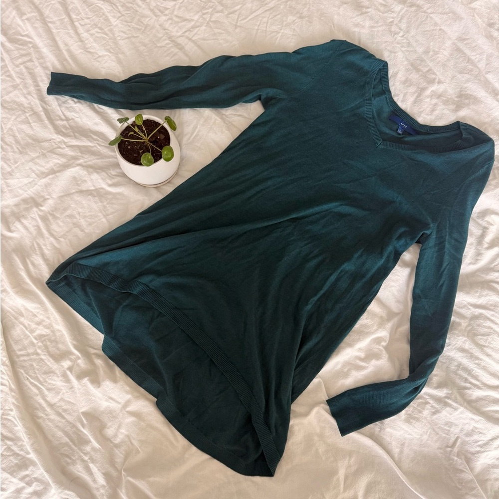 Apt 9 Teal Long Sleeve V-Neck Lightweight Sweater, size Medium